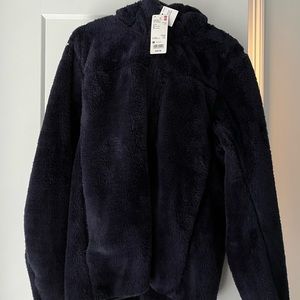 Super fluffy soft hooded mens zipup jacket size medium